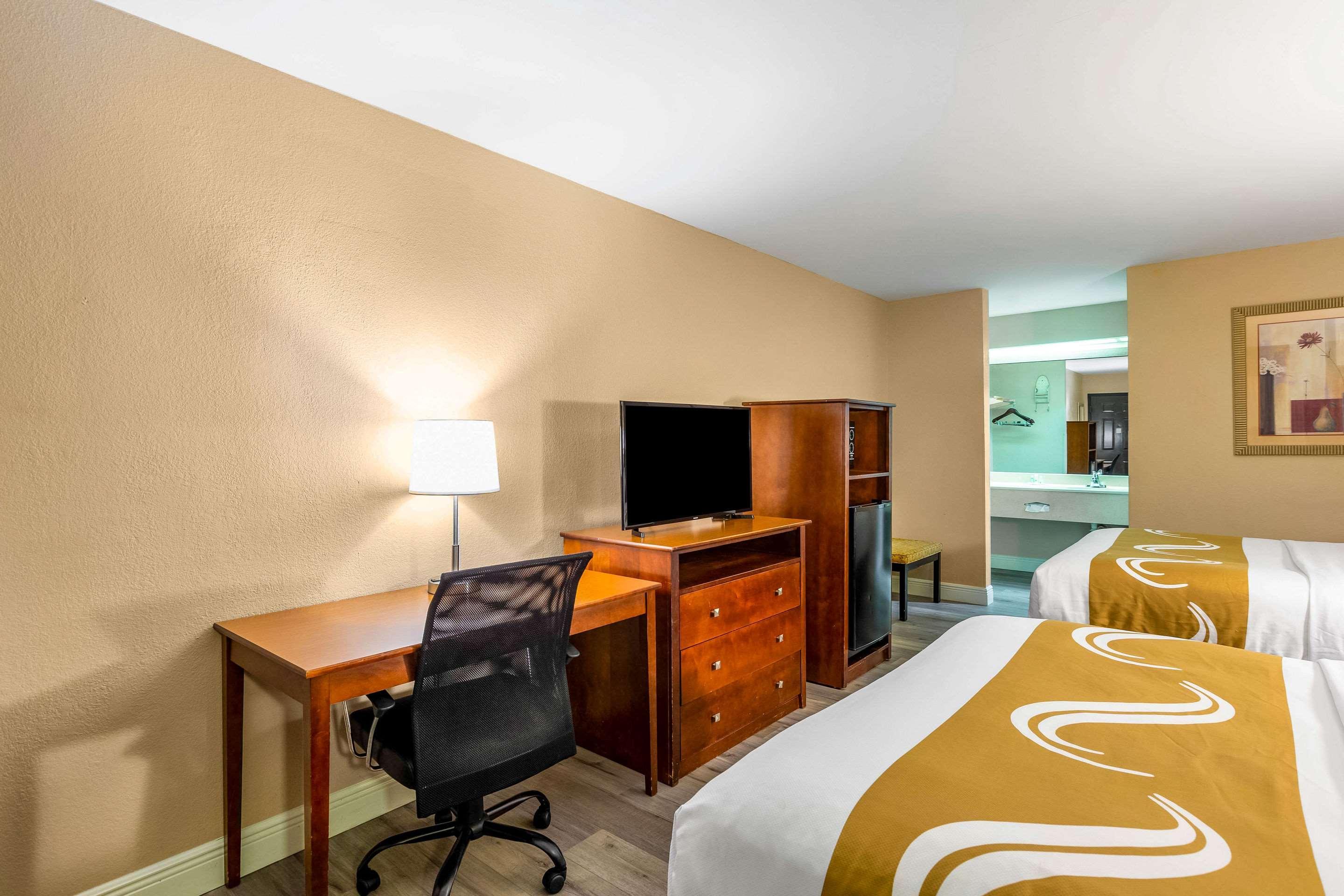 Quality Inn Quincy - Tallahassee West エクステリア 写真