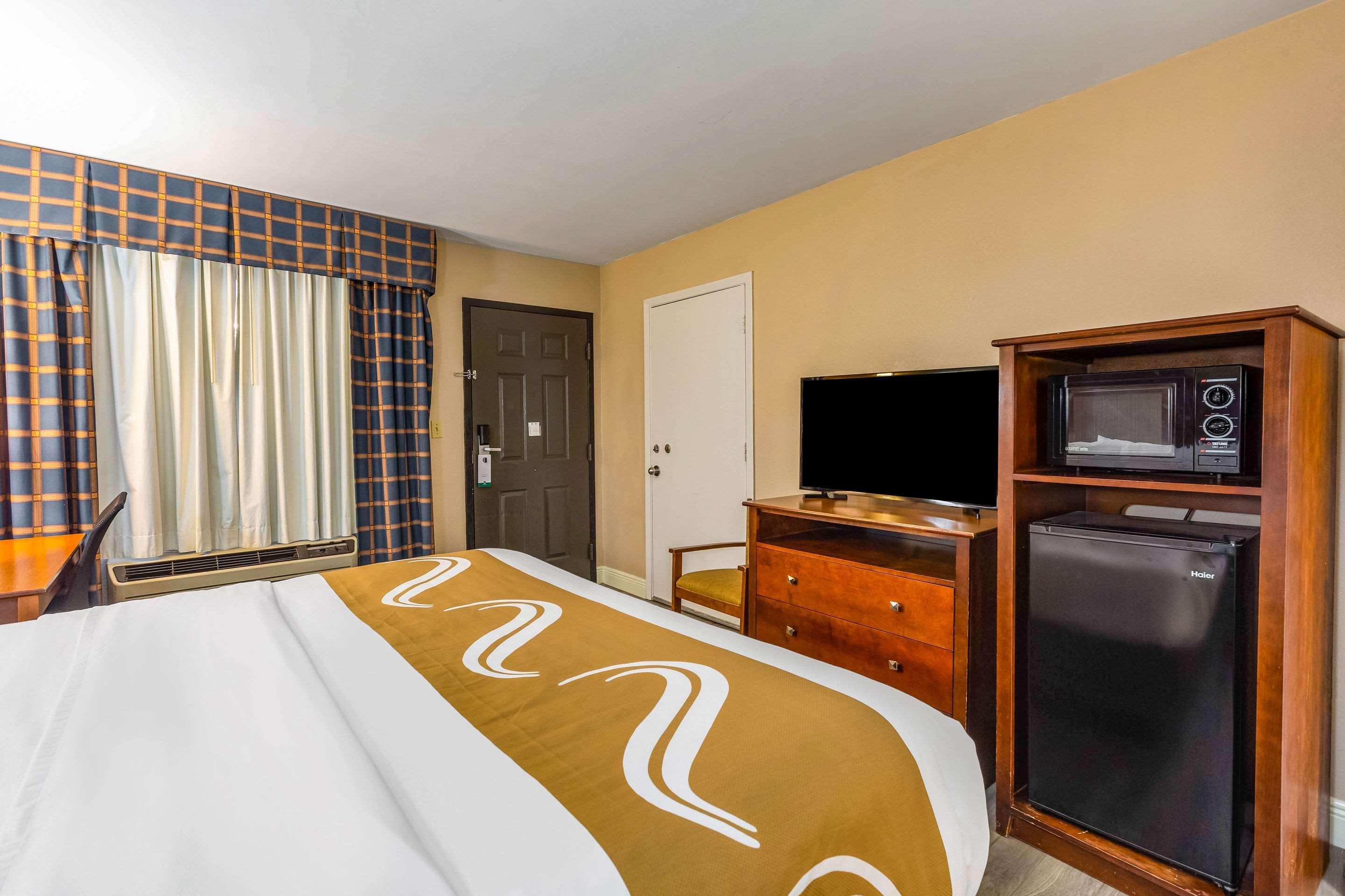 Quality Inn Quincy - Tallahassee West エクステリア 写真