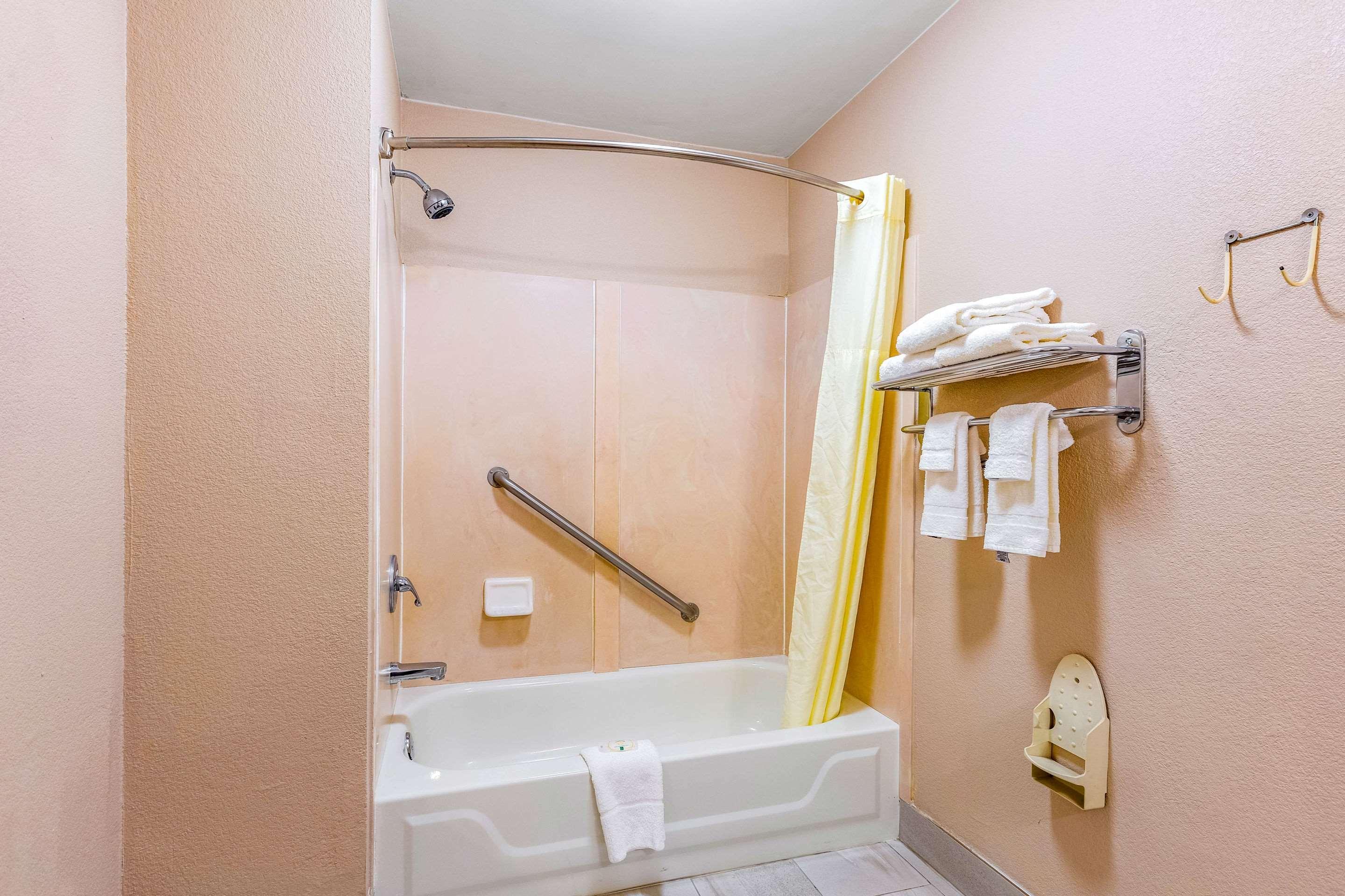 Quality Inn Quincy - Tallahassee West エクステリア 写真