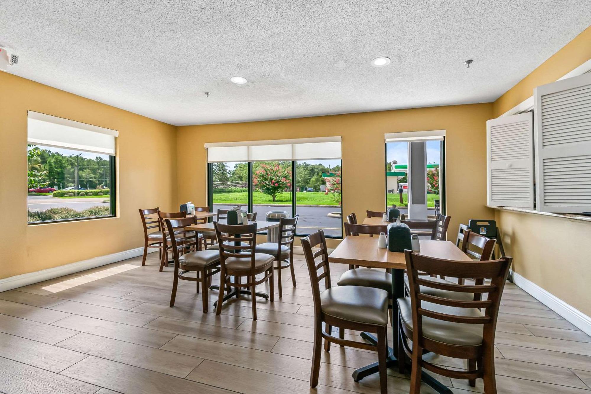 Quality Inn Quincy - Tallahassee West エクステリア 写真