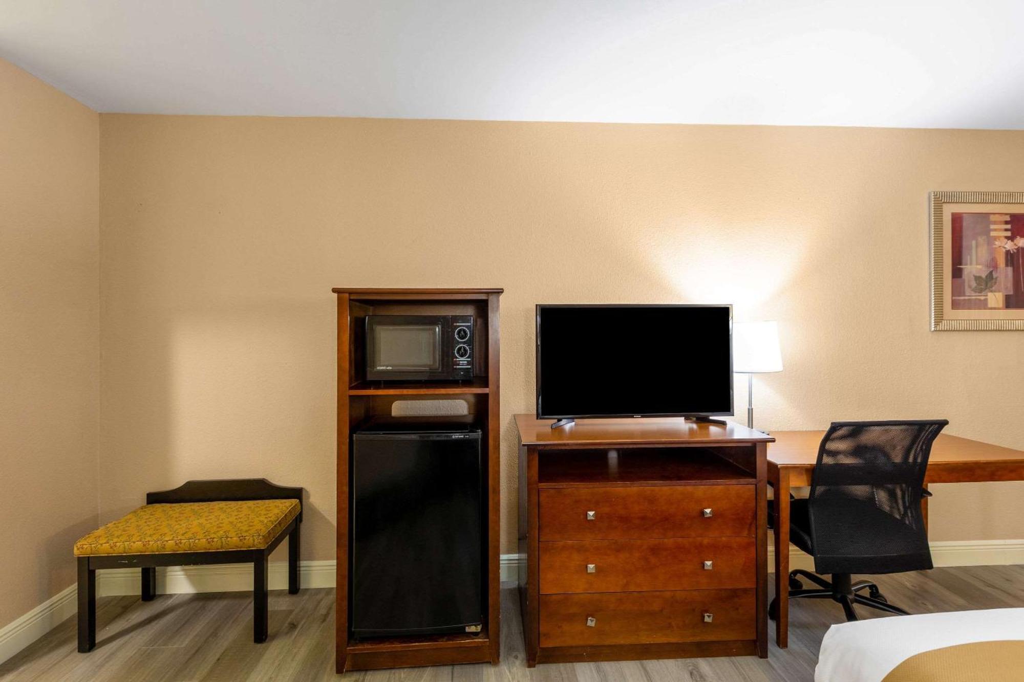 Quality Inn Quincy - Tallahassee West エクステリア 写真