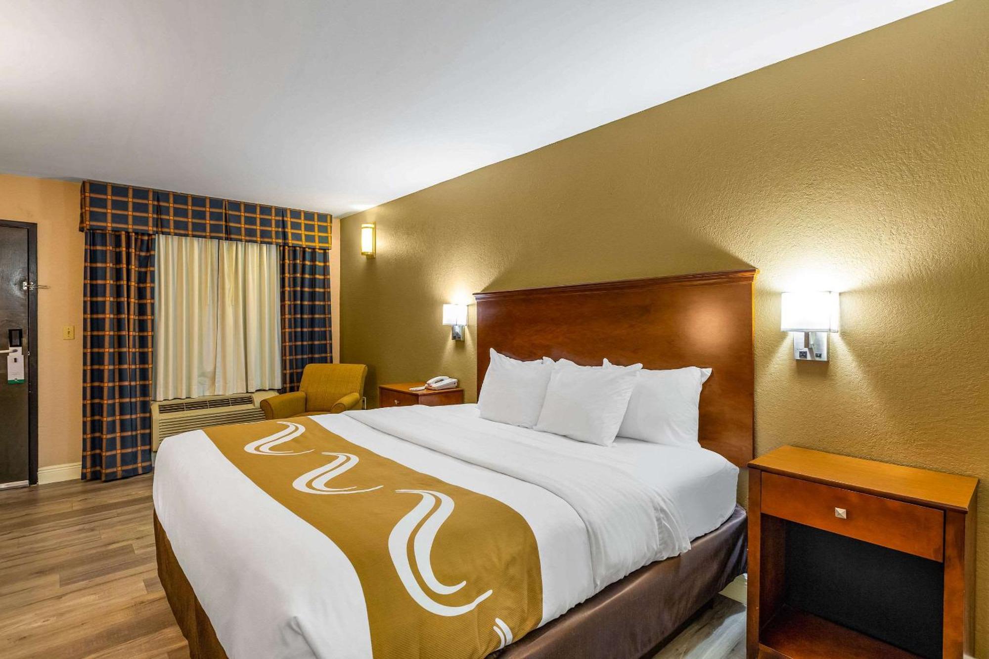 Quality Inn Quincy - Tallahassee West エクステリア 写真